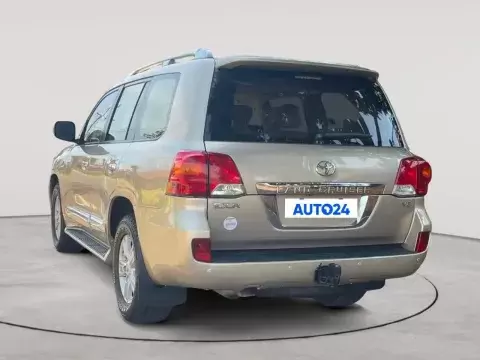 TOYOTA LANDCRUISER 2014